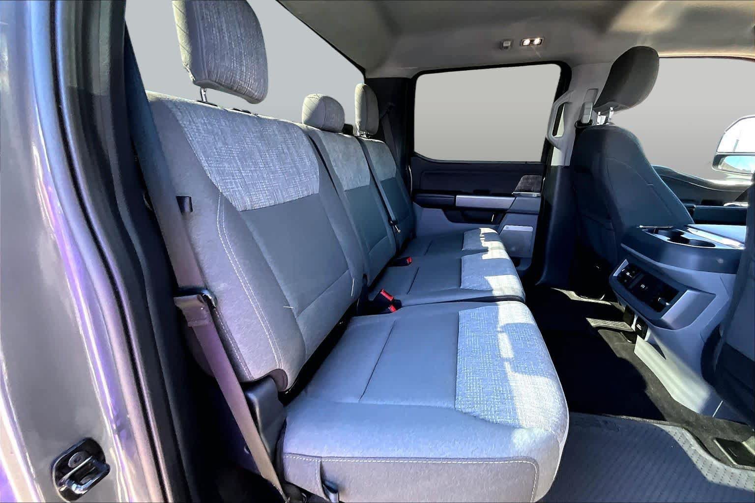 Certified 2024 Ford F250 XLT w/ XLT Premium Package AWD/4WD image 20