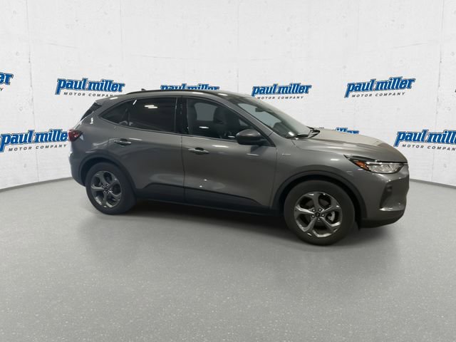 Certified 2025 Ford Escape ST-Line FWD image 13