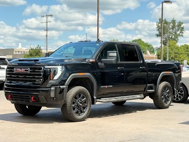 Used 2024 GMC Sierra 2500 AT4 w/ Technology Package AWD/4WD image 41