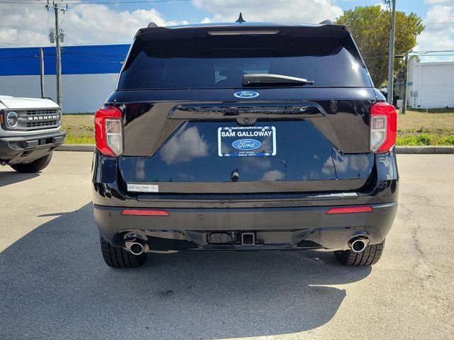 Certified 2022 Ford Explorer ST-Line w/ Class IV Trailer Tow Package image 3