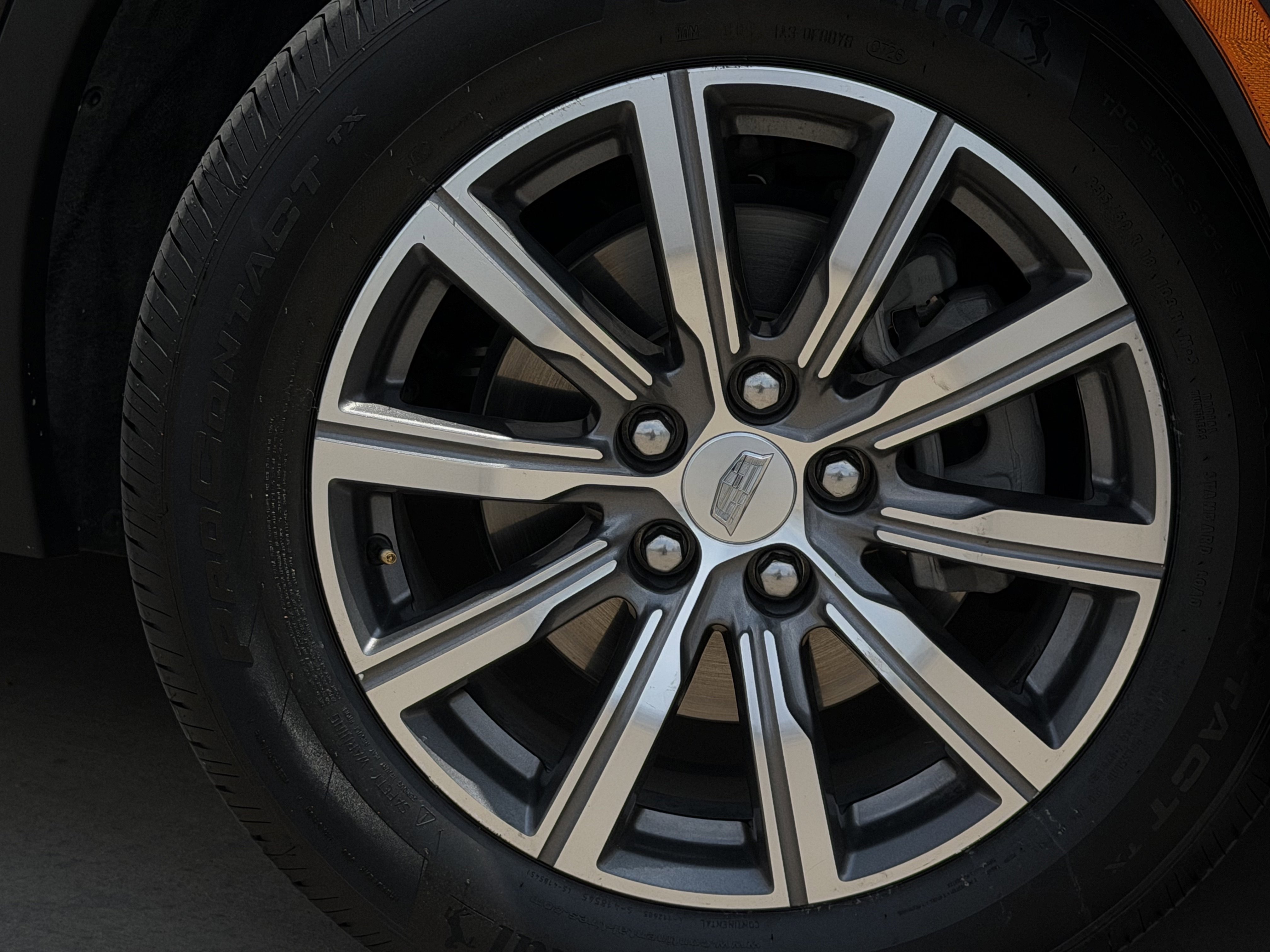 Used 2022 Cadillac XT4 Sport w/ Enhanced Visibility Package FWD image 11