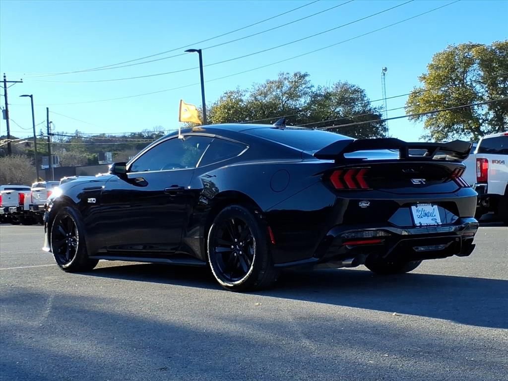 Certified 2025 Ford Mustang GT image 2