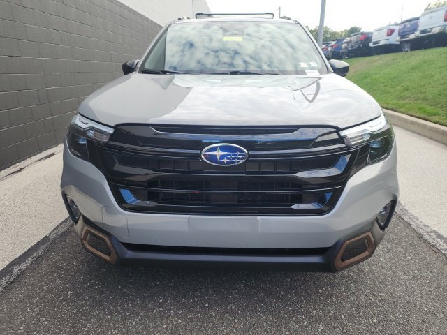 Used 2025 Subaru Forester Sport AWD/4WD image 2