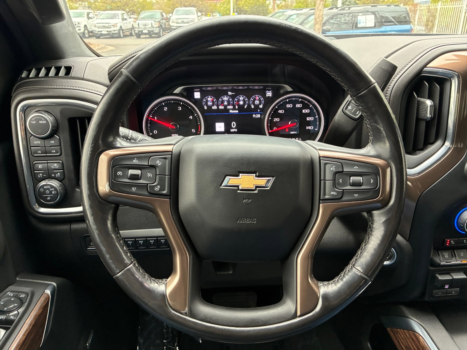 Used 2022 Chevrolet Silverado 2500 High Country w/ Safety Package II AWD/4WD image 9