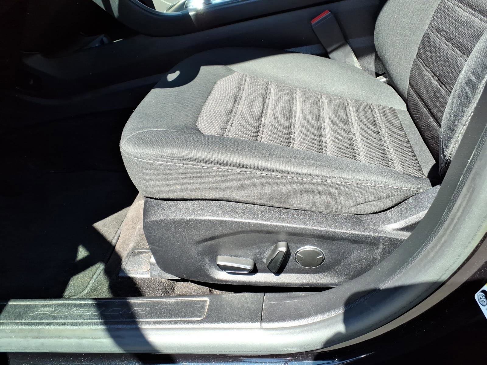 Certified 2020 Ford Fusion SE FWD image 15