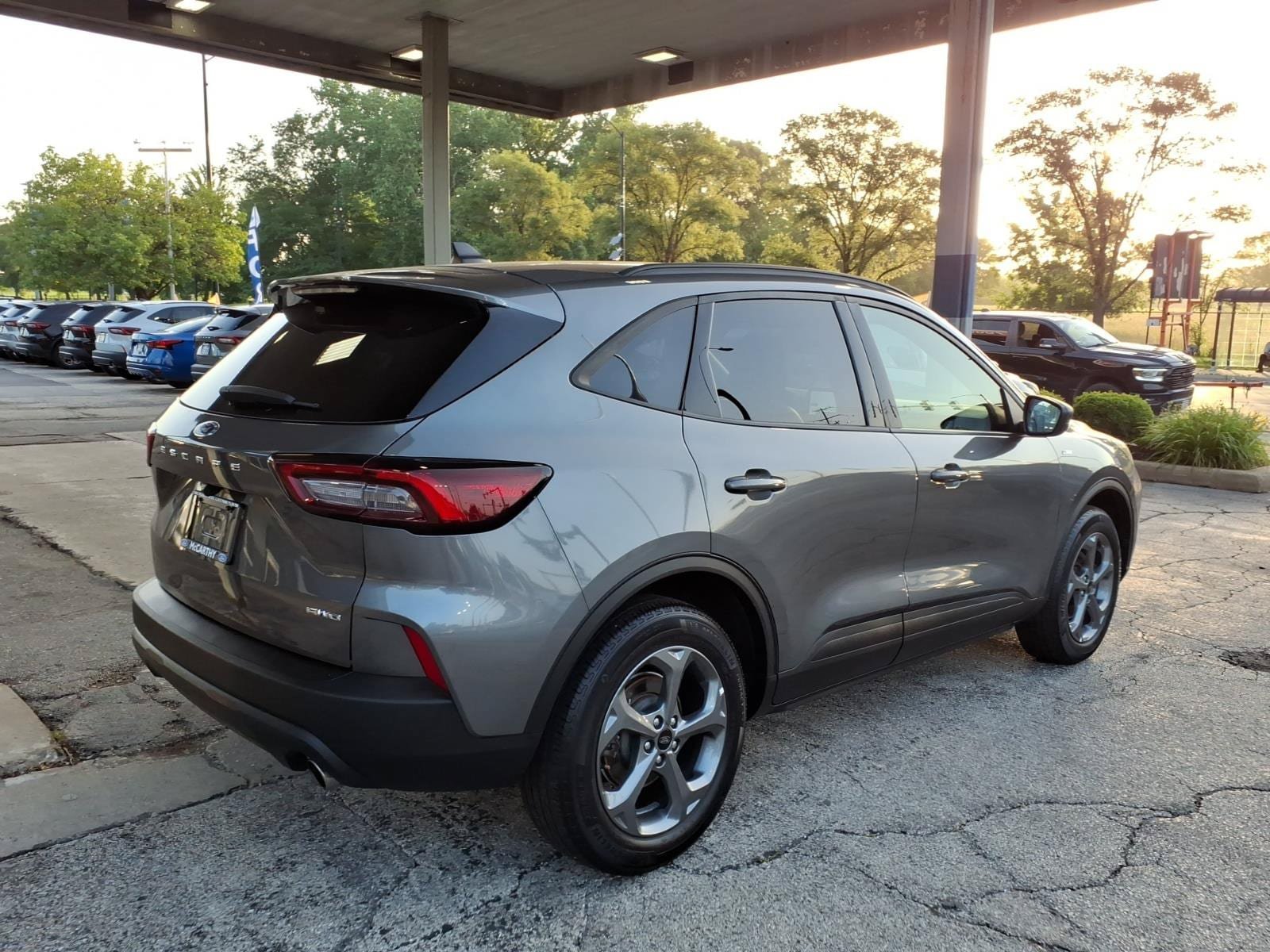 Certified 2025 Ford Escape ST-Line AWD/4WD image 3