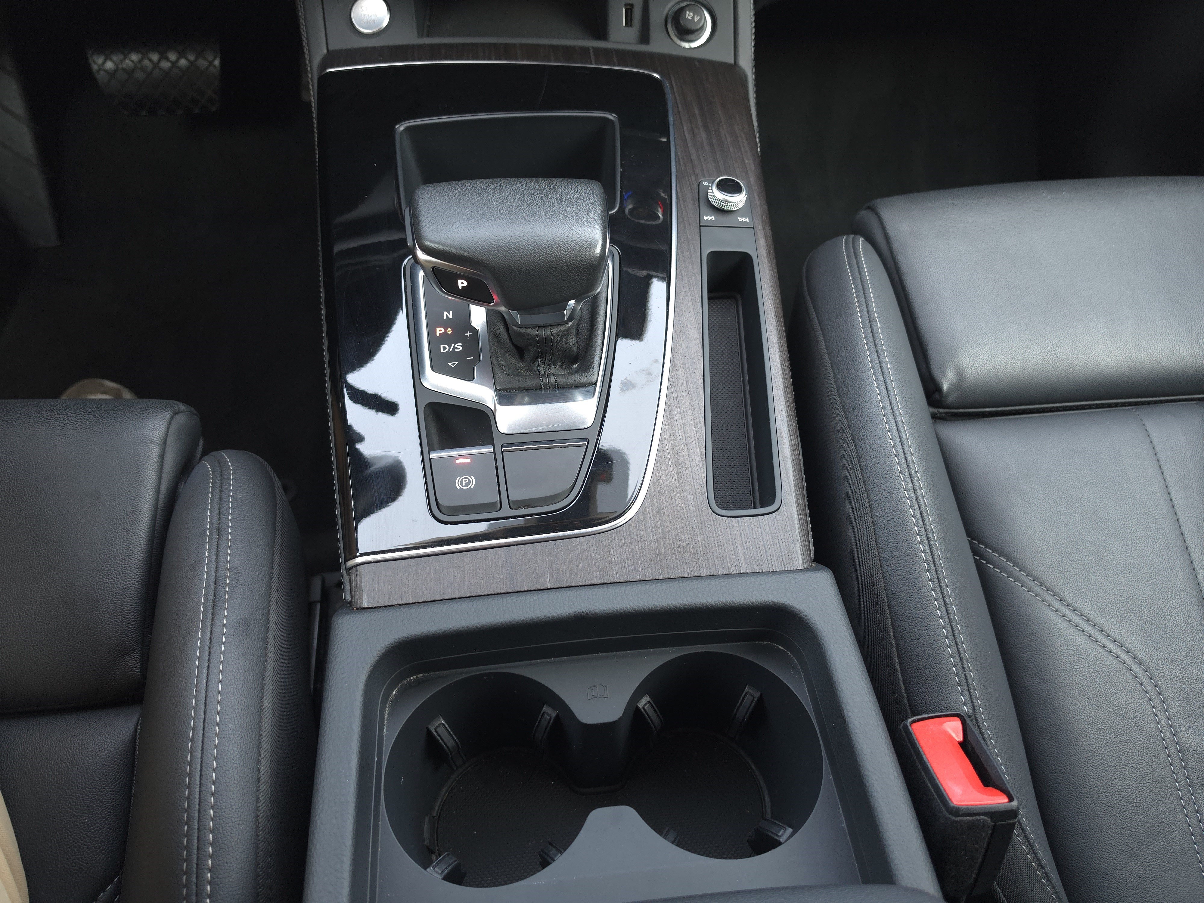 Used 2024 Audi Q5 2.0T Premium Plus AWD/4WD image 13