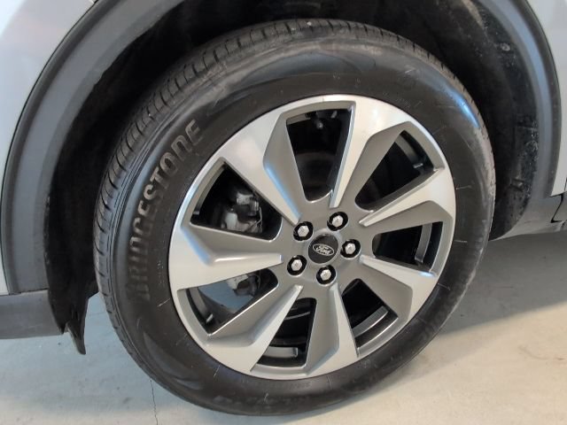 Certified 2023 Ford Escape Platinum AWD/4WD image 9