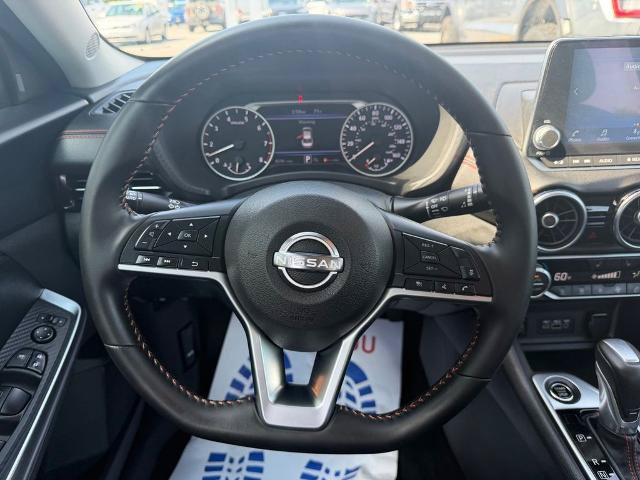 Used 2025 Nissan Sentra SR FWD image 15