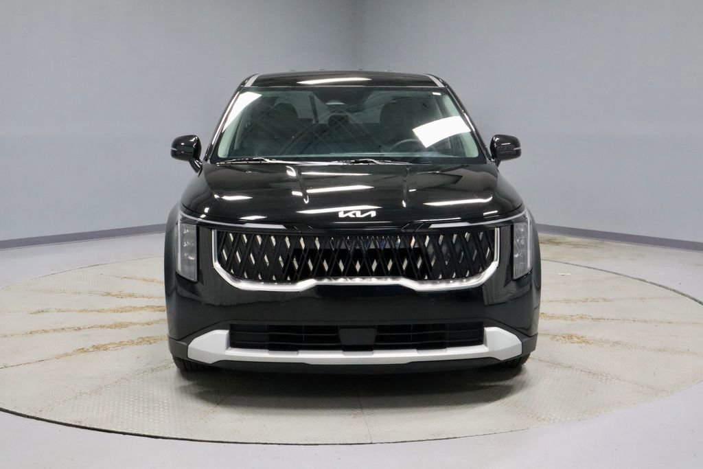 Used 2025 Kia Carnival image 7