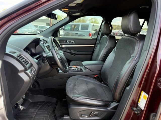 Certified 2018 Ford Explorer XLT w/ XLT Appearance Package AWD/4WD image 13