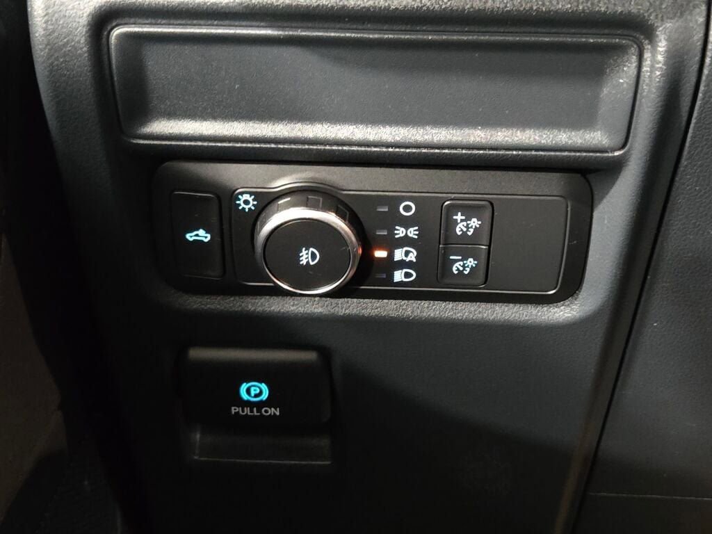 Certified 2022 Ford F150 XL w/ STX Appearance Package image 33