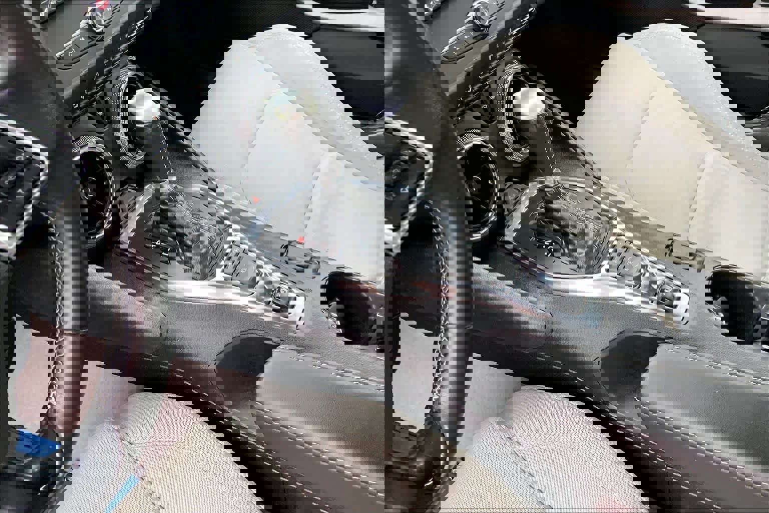 Used 2019 Chevrolet Camaro LT image 15