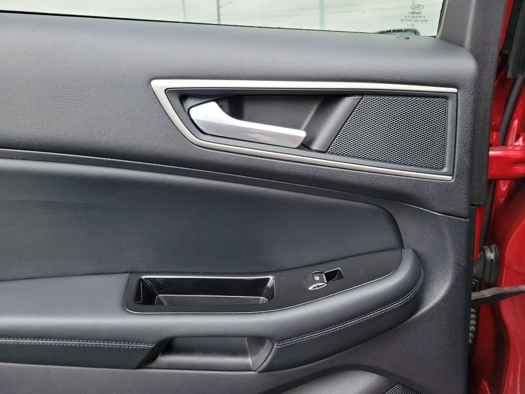 Certified 2020 Ford Edge SEL w/ Convenience Package image 14