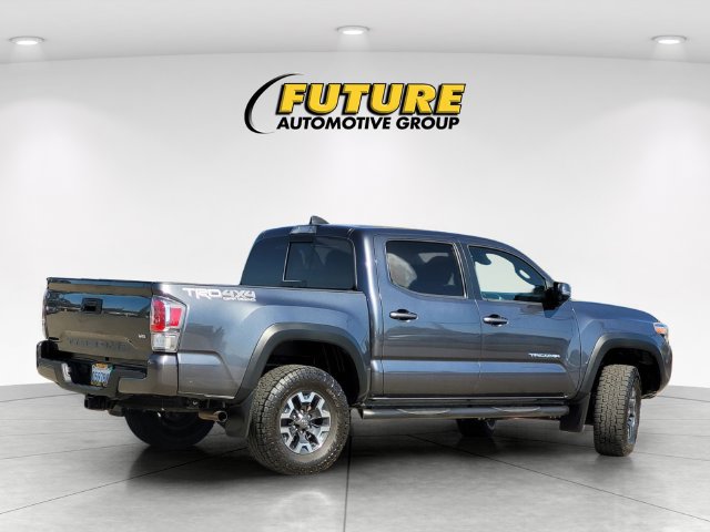 Used 2022 Toyota Tacoma TRD Off-Road w/ Technology Package AWD/4WD image 4