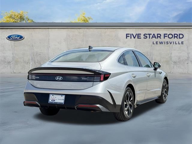 Used 2025 Hyundai Sonata SEL FWD image 4