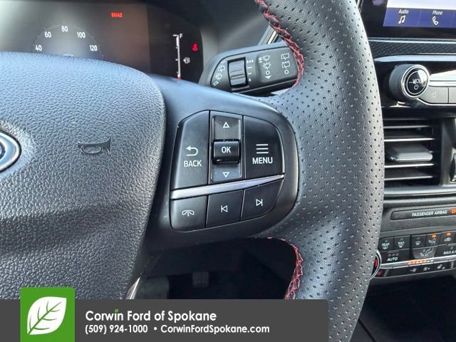 Certified 2025 Ford Escape ST-Line Select AWD/4WD image 26