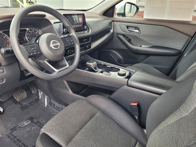 Used 2023 Nissan Rogue SV AWD/4WD image 11
