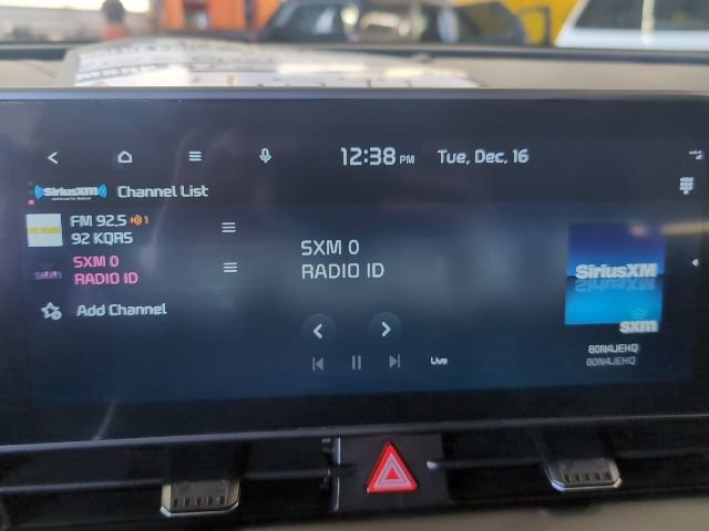 Used 2023 Kia Sportage EX w/ EX Premium Package image 12