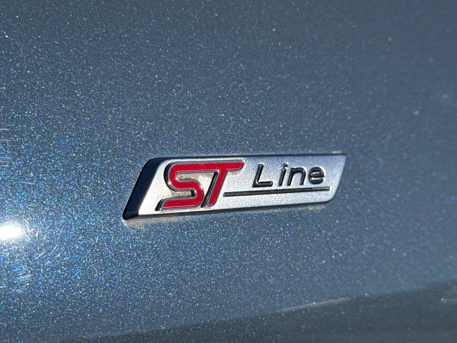 Certified 2025 Ford Explorer ST-Line w/ Premium Package RWD image 8