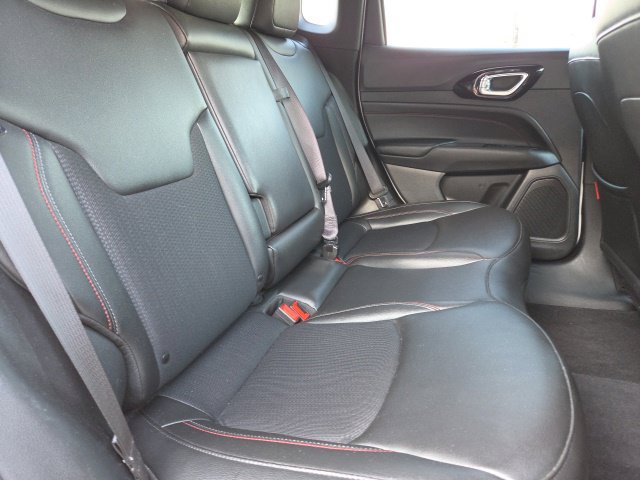 Used 2025 Jeep Compass Trailhawk AWD/4WD image 19