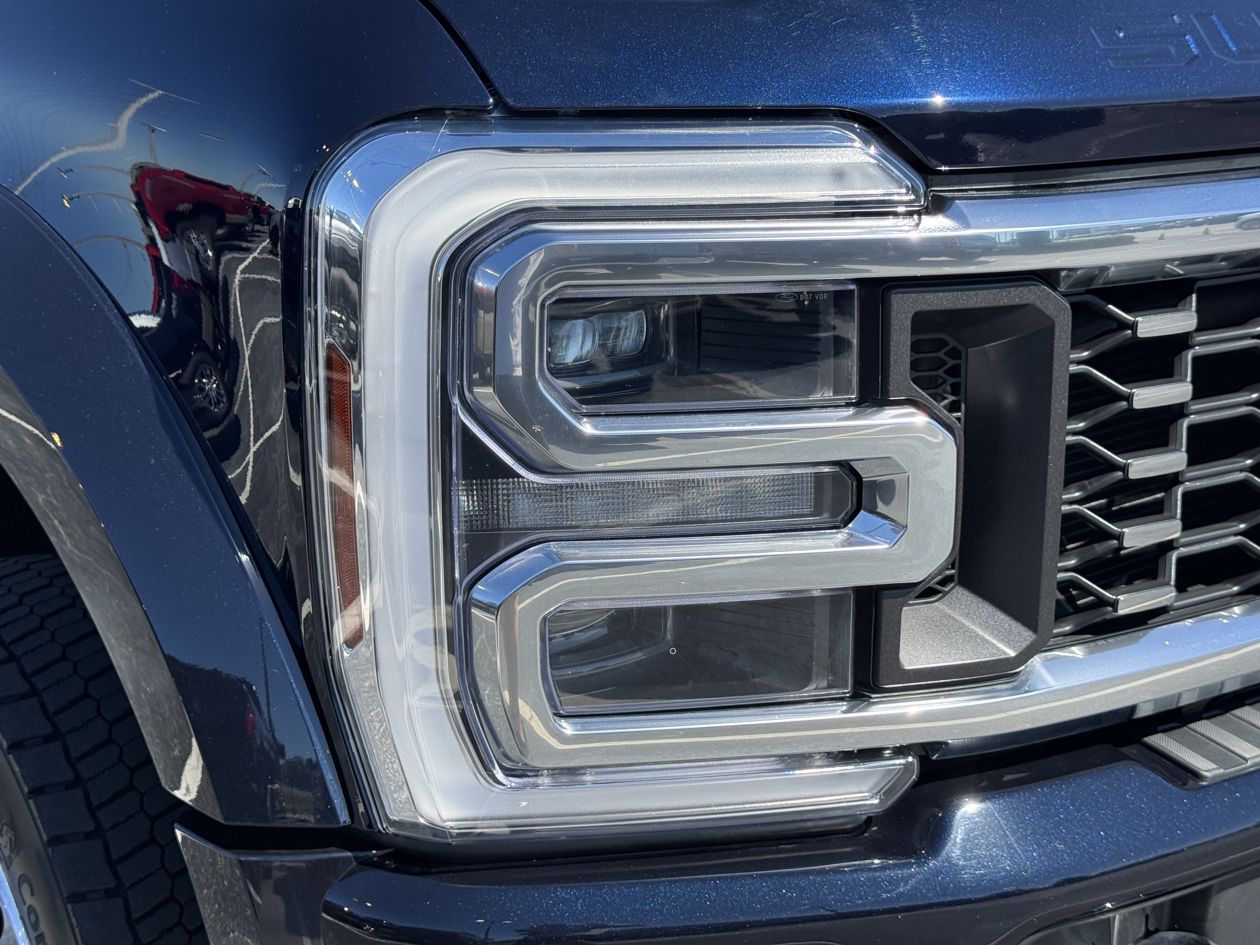 Certified 2024 Ford F450 Platinum w/ FX4 Off-Road Package AWD/4WD image 7
