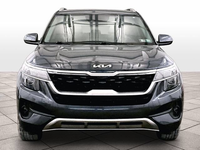 Used 2022 Kia Seltos EX AWD/4WD image 3