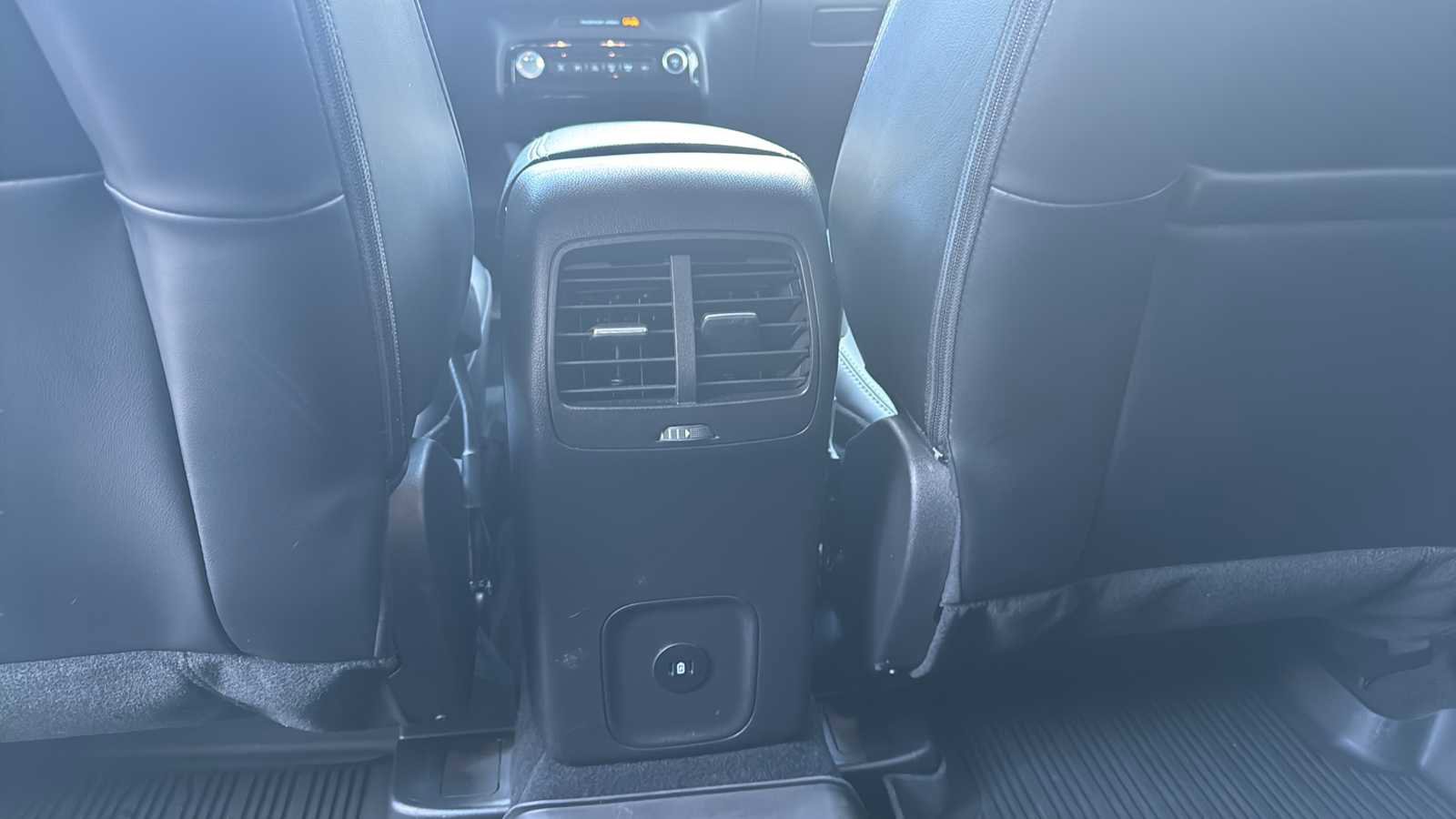 Certified 2023 Ford Escape Platinum image 29