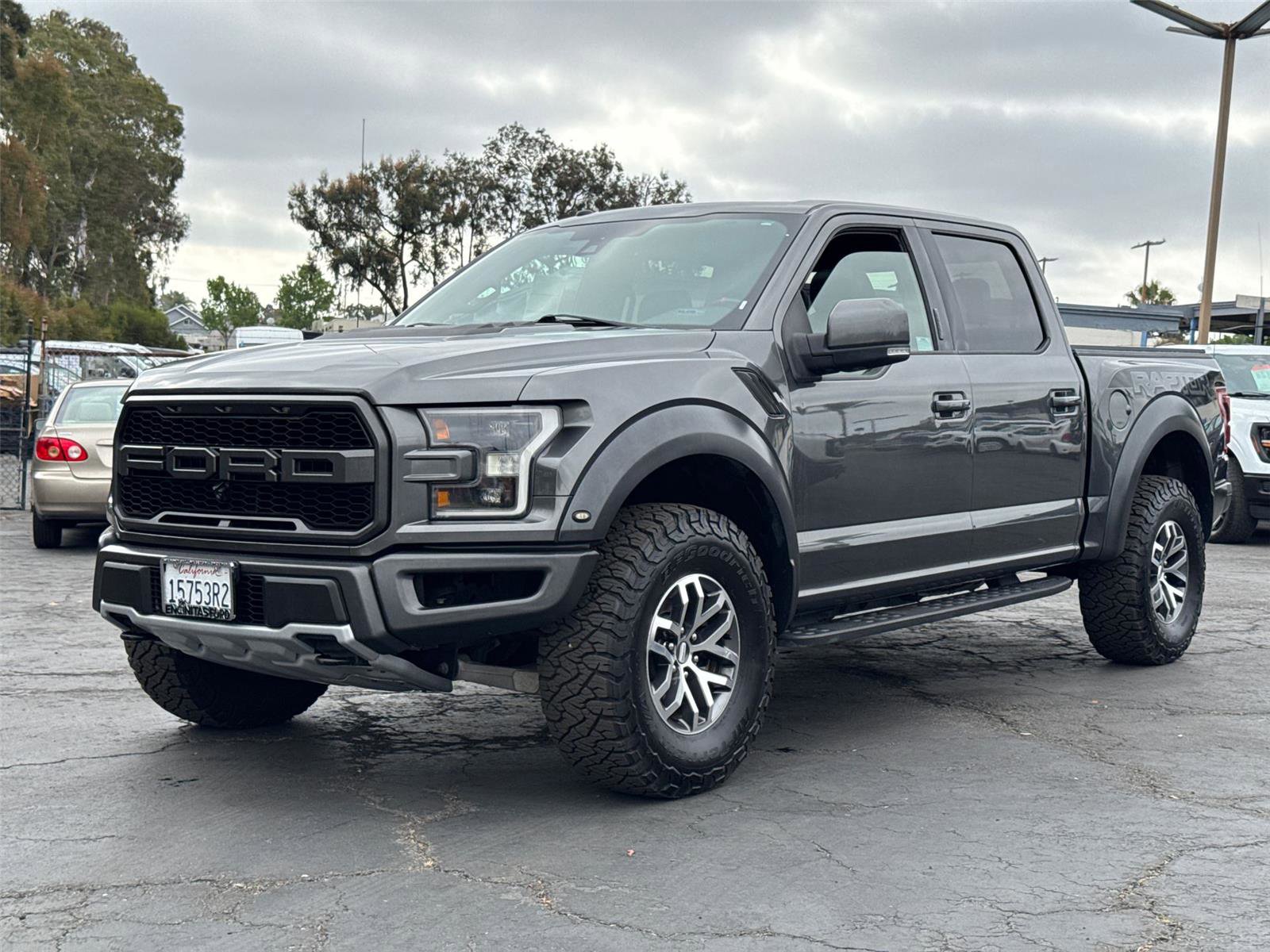 Certified 2018 Ford F150 Raptor w/ Equipment Group 802A Luxury AWD/4WD image 4