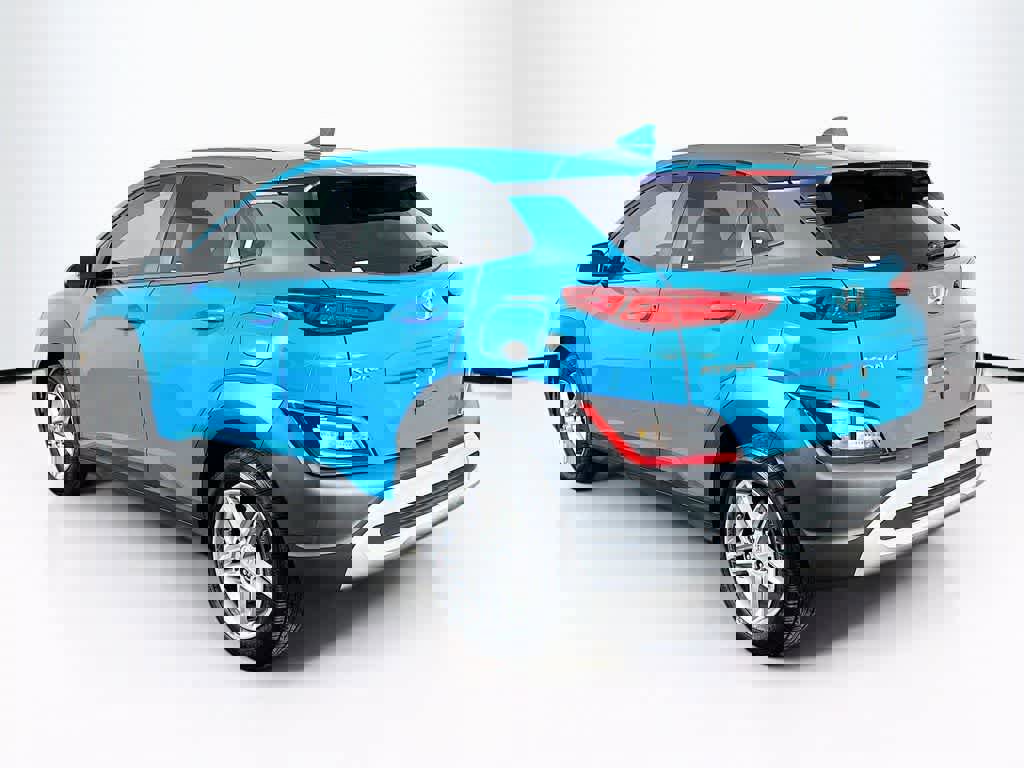 Used 2023 Hyundai Kona SE w/ Cargo Package image 3