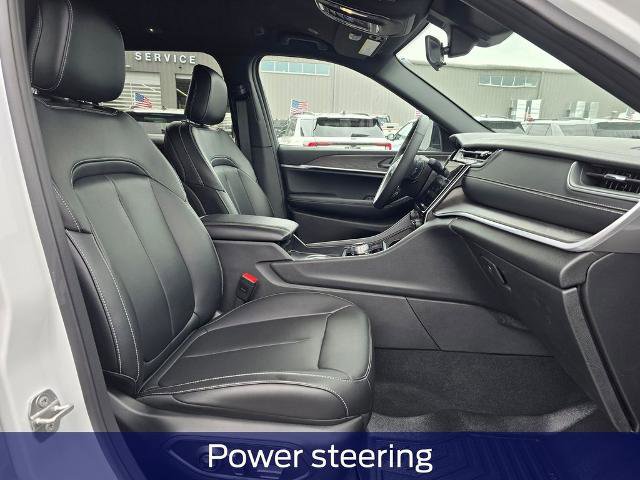 Used 2025 Jeep Grand Cherokee L Limited w/ Trailer Tow Package AWD/4WD image 18