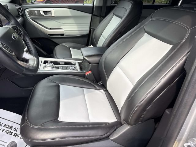 Certified 2023 Ford Explorer XLT w/ Equipment Group 202A AWD/4WD image 28
