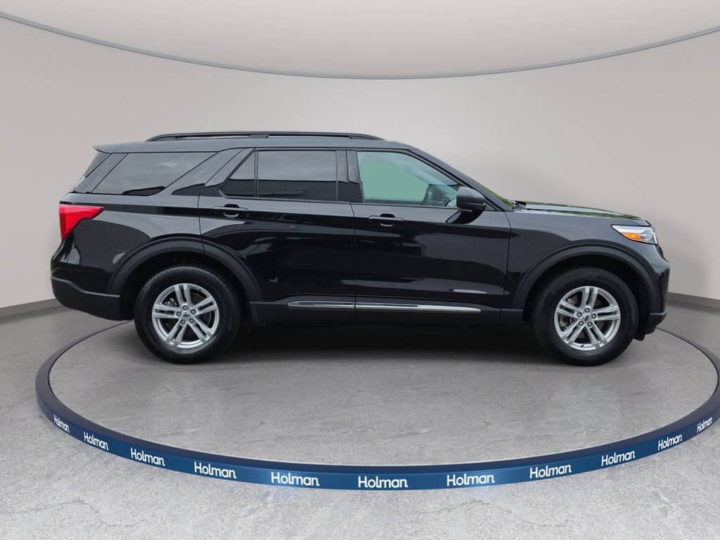 Certified 2023 Ford Explorer XLT AWD/4WD image 4