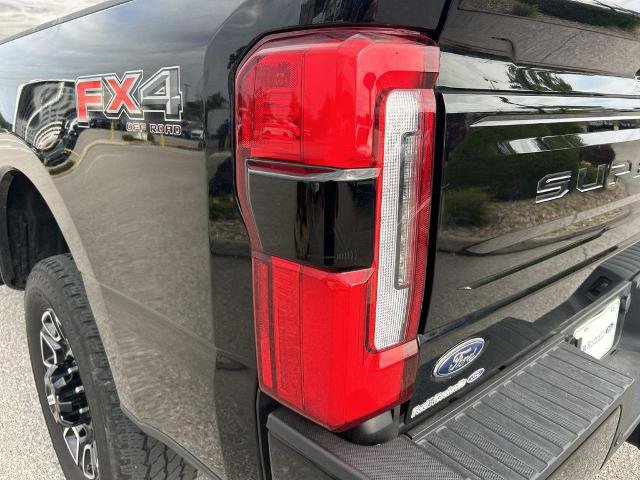 Certified 2025 Ford F250 Platinum AWD/4WD image 11