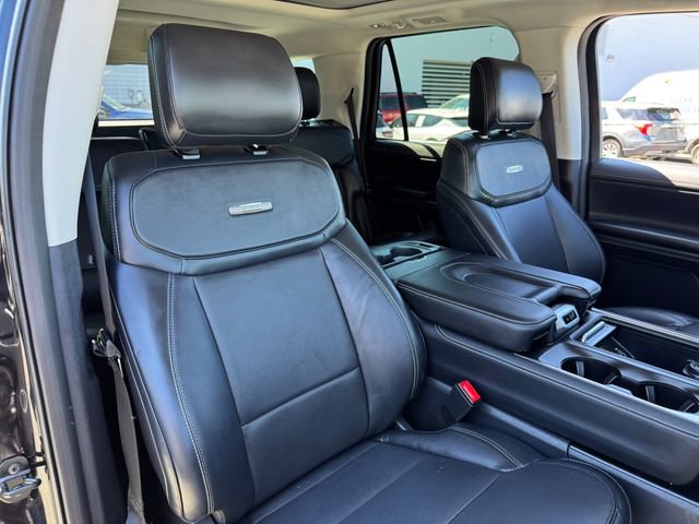 Certified 2025 Ford Expedition Platinum AWD/4WD image 22
