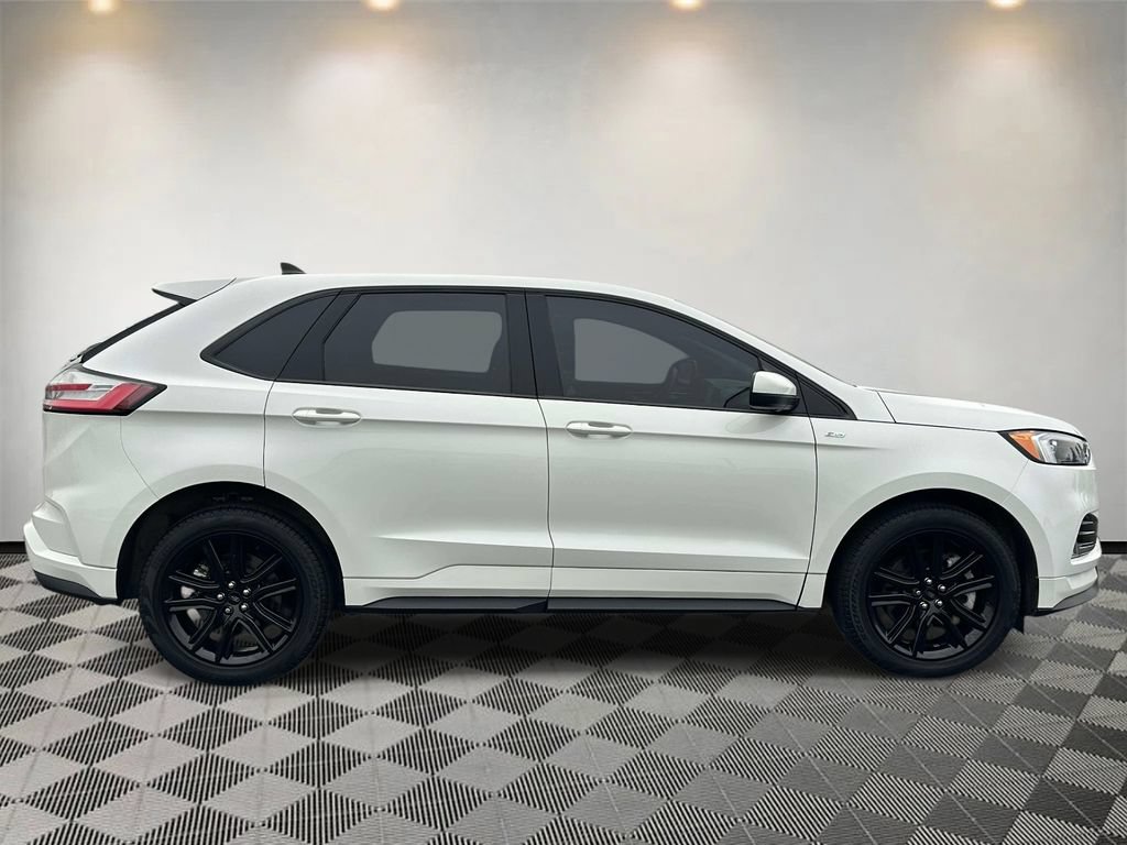 Certified 2023 Ford Edge ST-Line AWD/4WD image 2