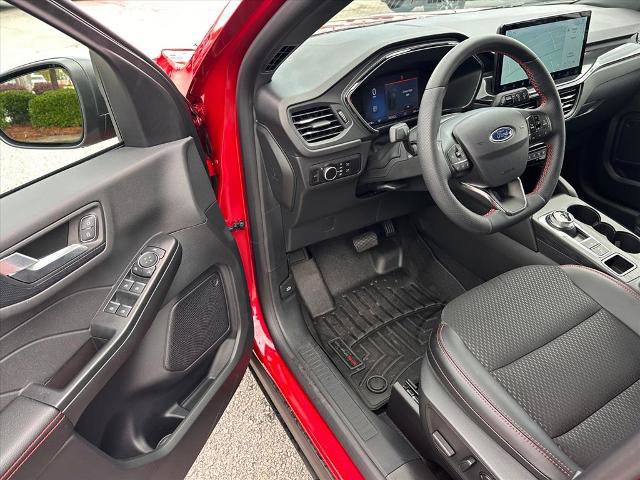 Certified 2026 Ford Escape ST-Line w/ Tech Pack #1 FWD image 9