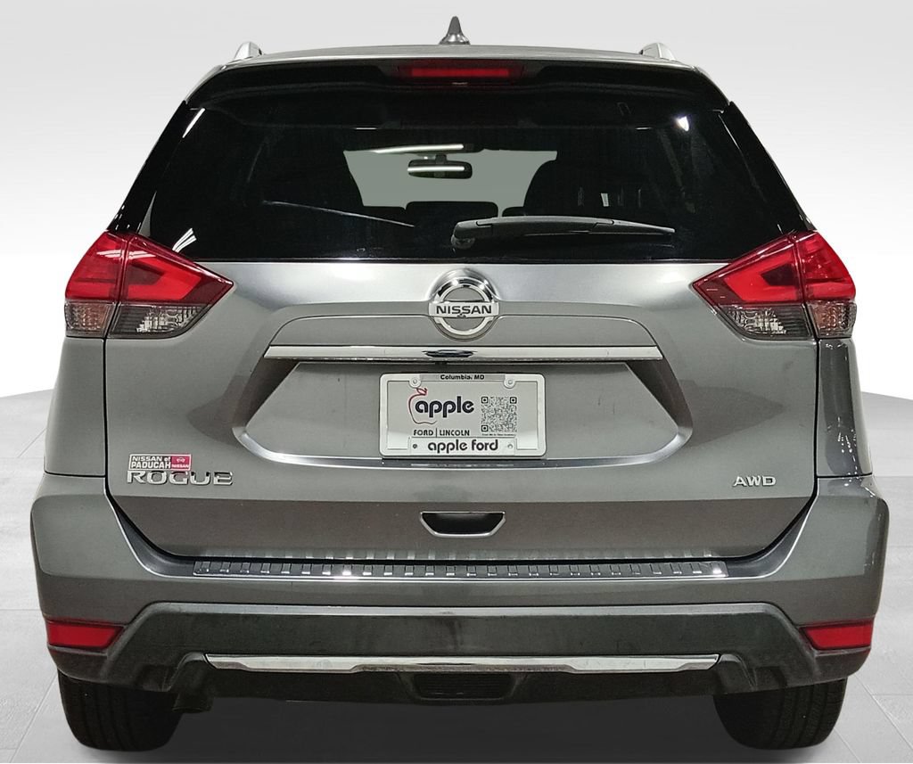 Used 2017 Nissan Rogue S w/ S Appearance Package AWD/4WD image 5