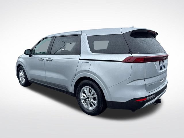 Used 2022 Kia Carnival LX FWD image 3