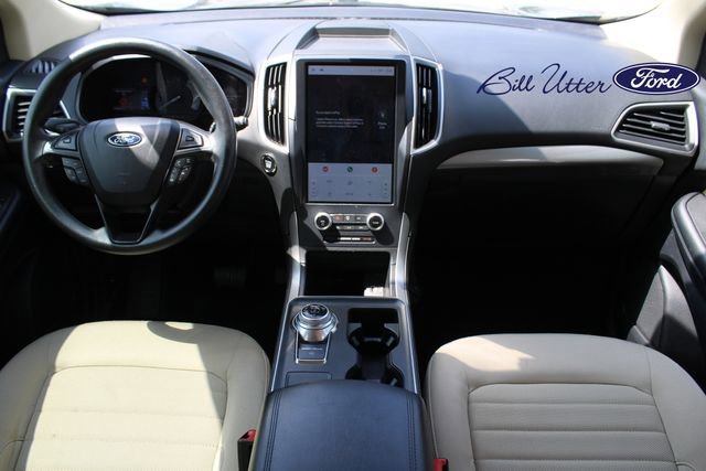 Certified 2022 Ford Edge SE w/ Black Appearance Package AWD/4WD image 15