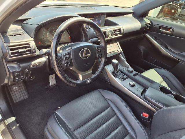 Used 2019 Lexus IS 300 F Sport w/ F Sport Package image 5