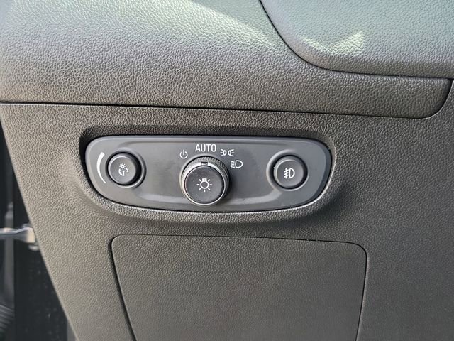 Used 2020 Buick Encore GX Select w/ Sport Touring Package FWD image 28