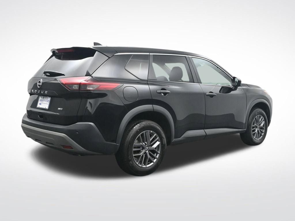 Used 2023 Nissan Rogue S AWD/4WD image 6
