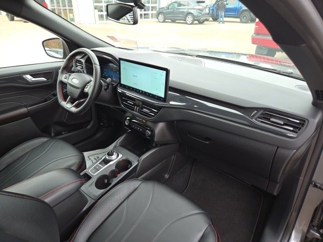 Certified 2025 Ford Escape ST-Line Elite w/ Premium Technology Package image 34