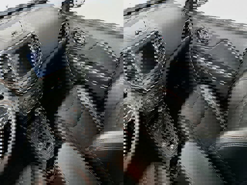 Used 2022 Jeep Cherokee Latitude Lux w/ Sun & Sound Group image 14