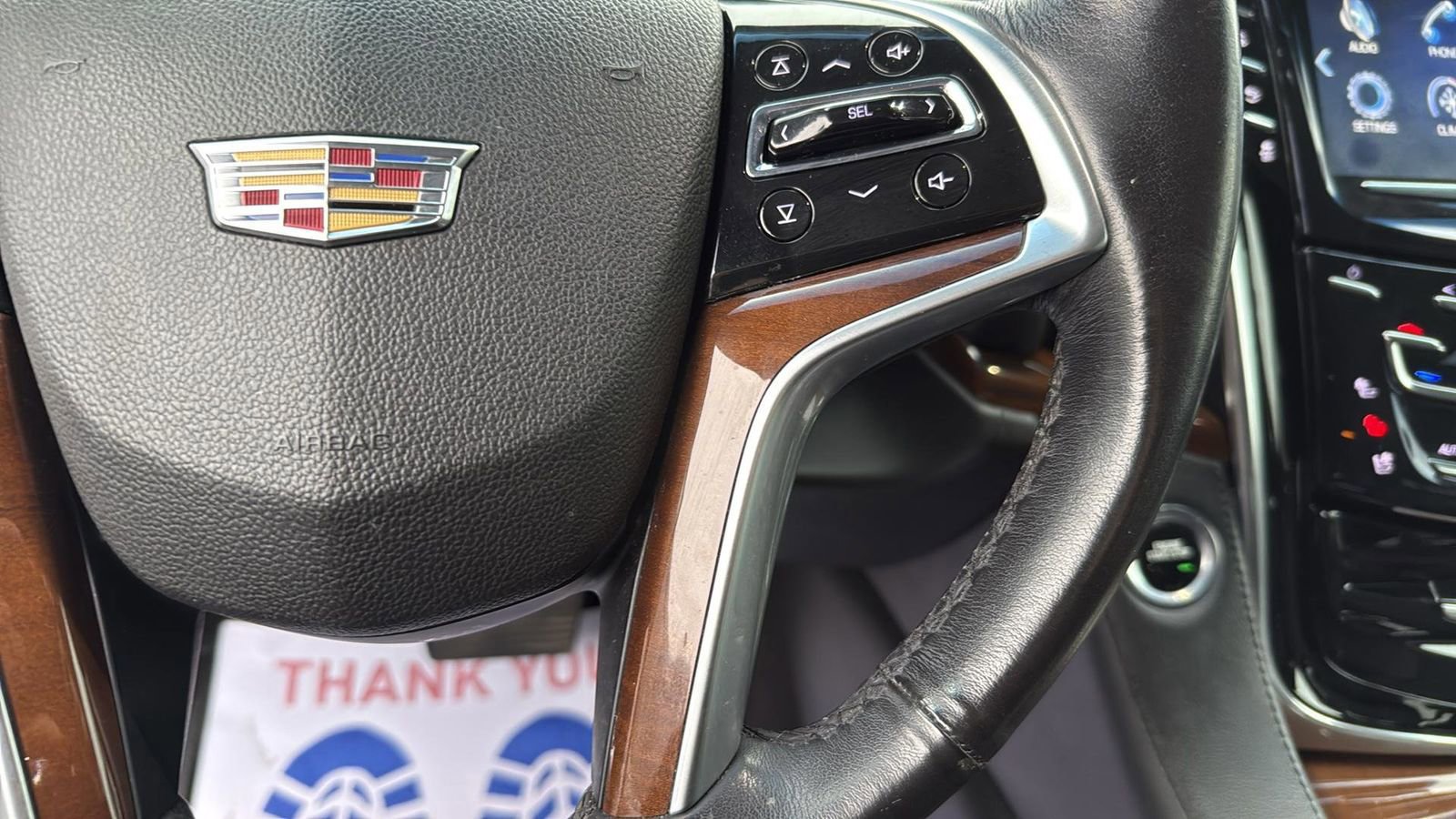 Used 2019 Cadillac Escalade Luxury image 16