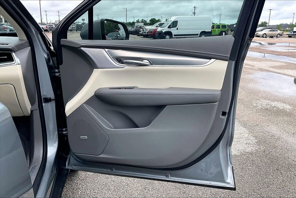 Used 2023 Cadillac XT5 Premium Luxury w/ Technology Package FWD image 29