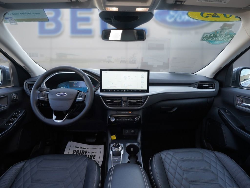 Certified 2023 Ford Escape Platinum w/ Premium Technology Package AWD/4WD image 18