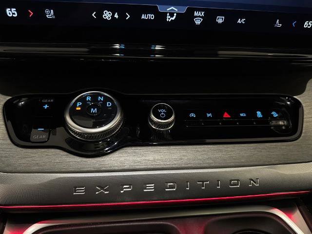 Certified 2025 Ford Expedition Max Platinum image 30