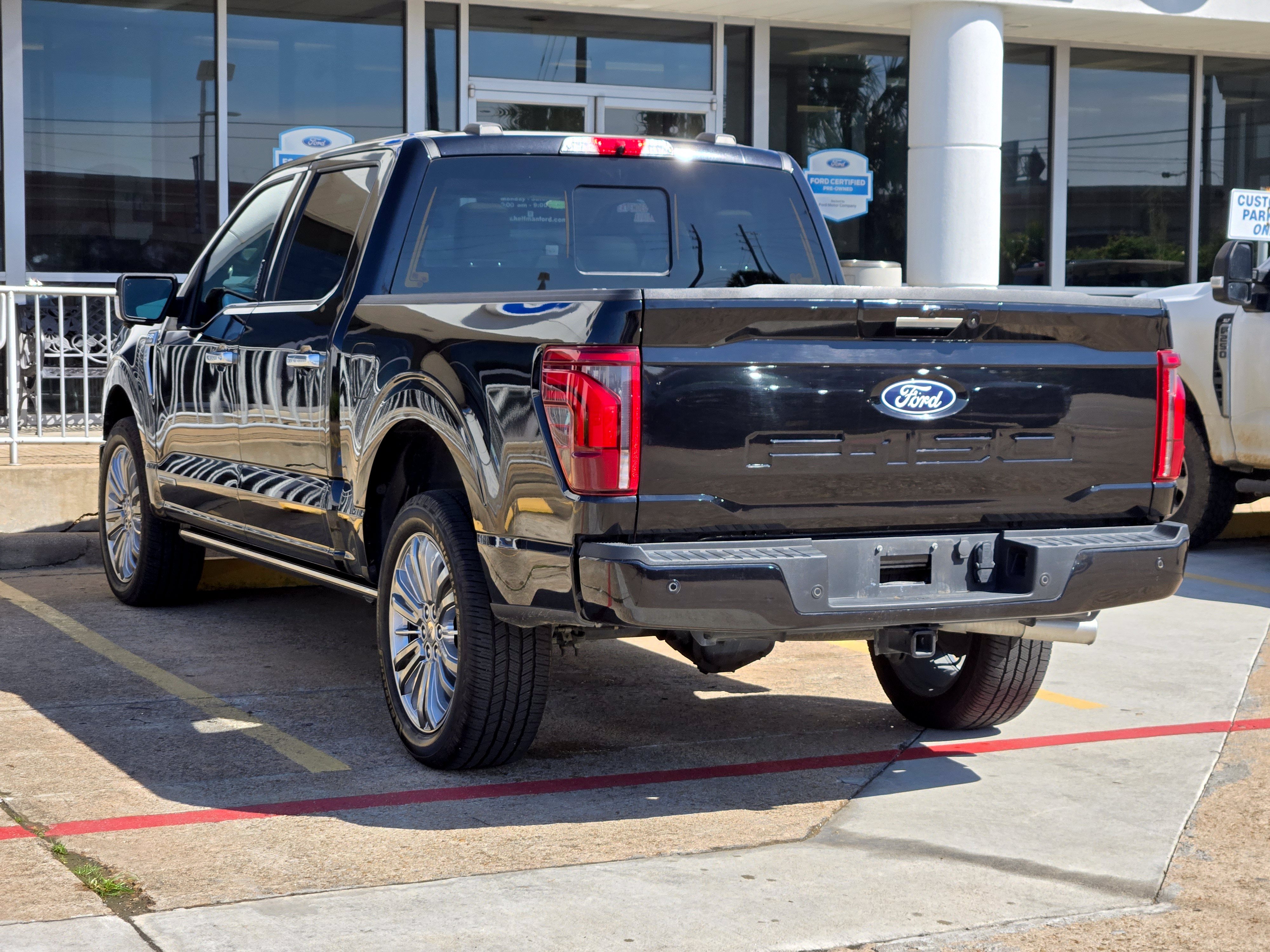 Certified 2024 Ford F150 Platinum w/ Equipment Group 703A Plus AWD/4WD image 3